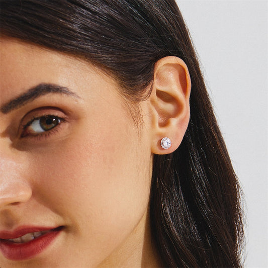 Scarabeaus 0.5 Carats *2 VVS1 Round Cut Moissanite Earrings