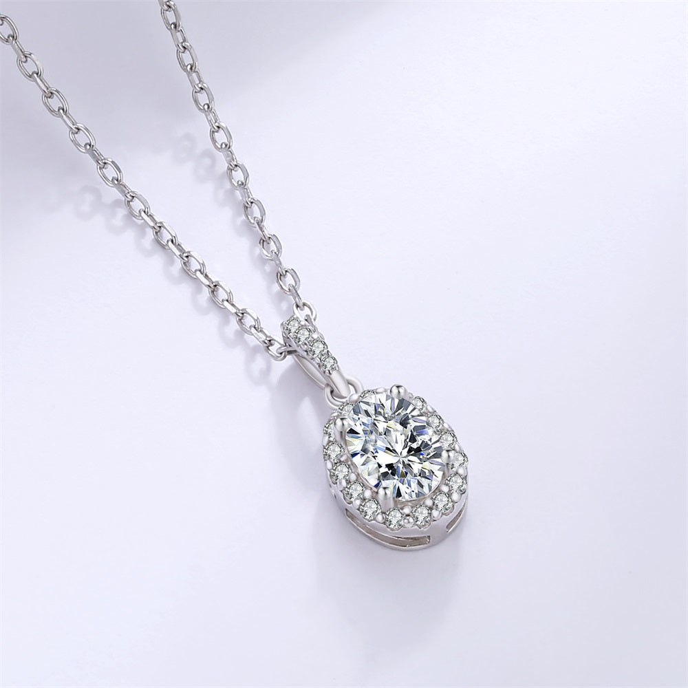 Scarabeaus 1.0 Carats VVS1 Moissanite Pendant Necklace for Women